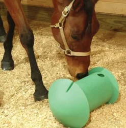 HORSEMEN S PRIDE Amazing Graze- Horse Toys